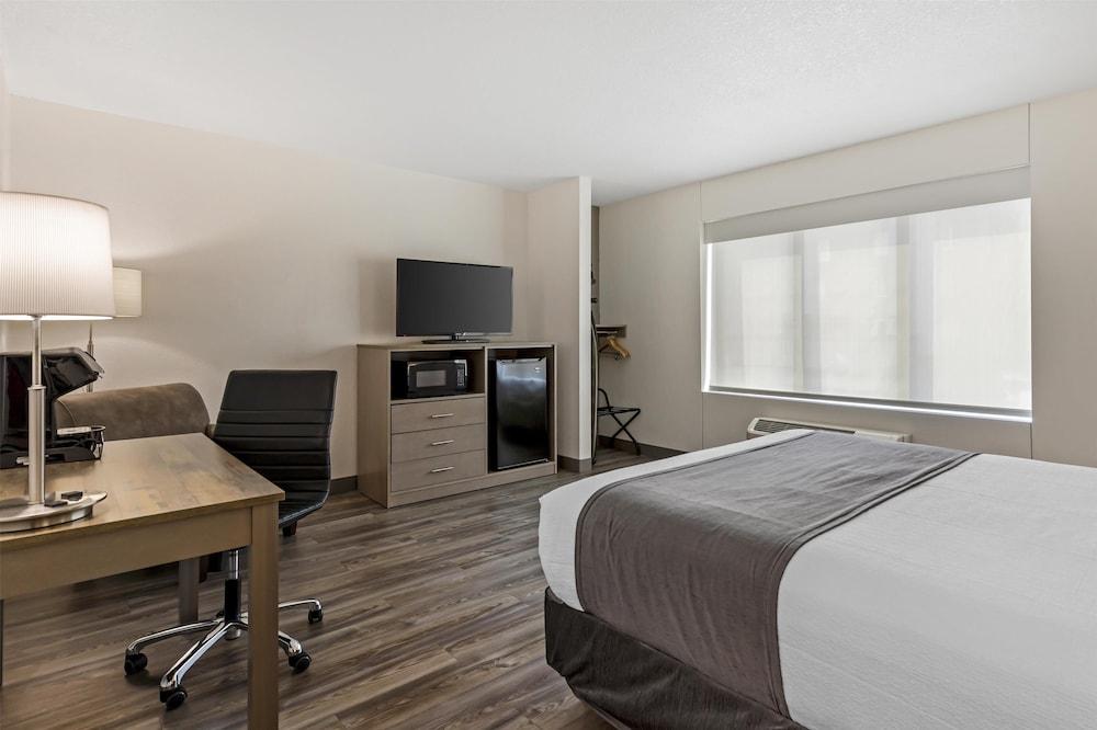 Executive Residency By Best Western Waterloo & Cedar Falls photo 14
