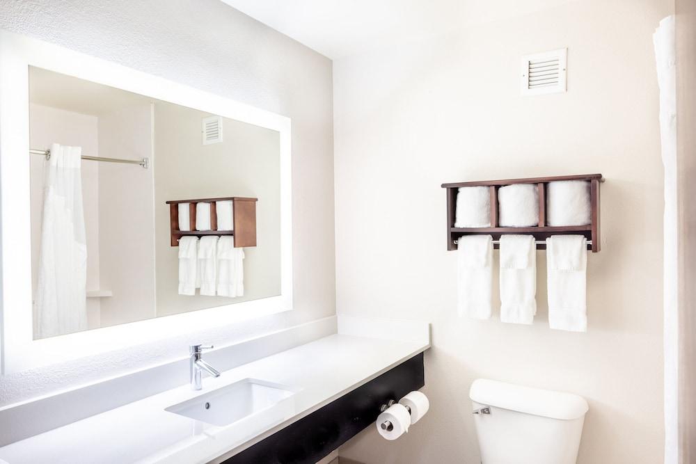 Holiday Inn Express Ft Payne by IHG photo 11