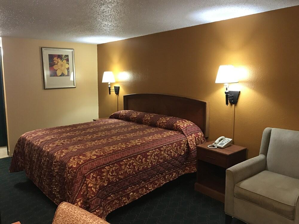 Travel Inn photo 11