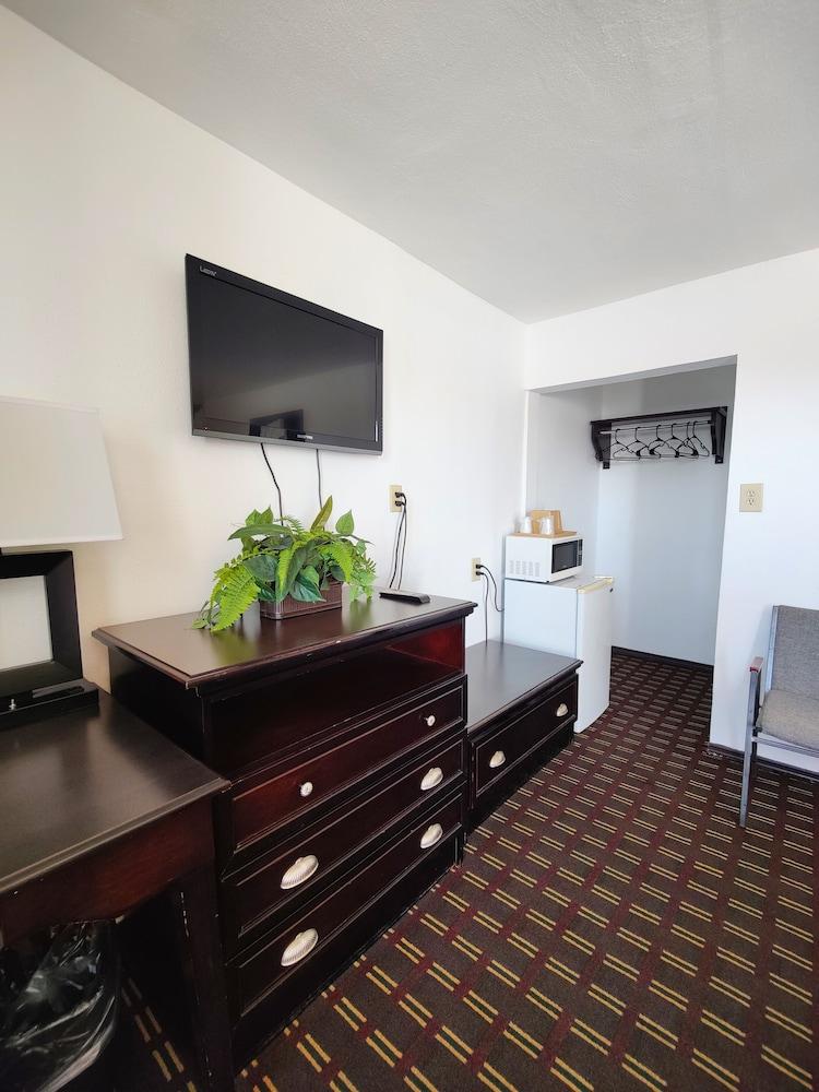 Desert Inn photo 7