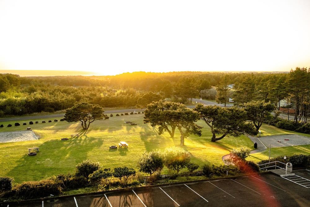 Chateau Westport Resort photo 35