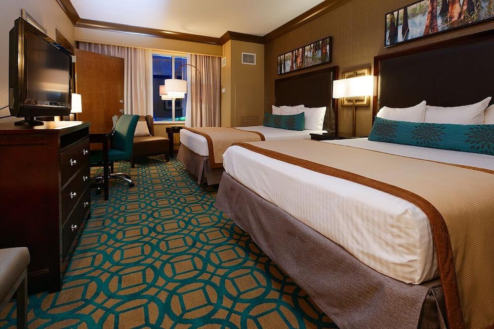 Riverwalk Casino Hotel photo 5