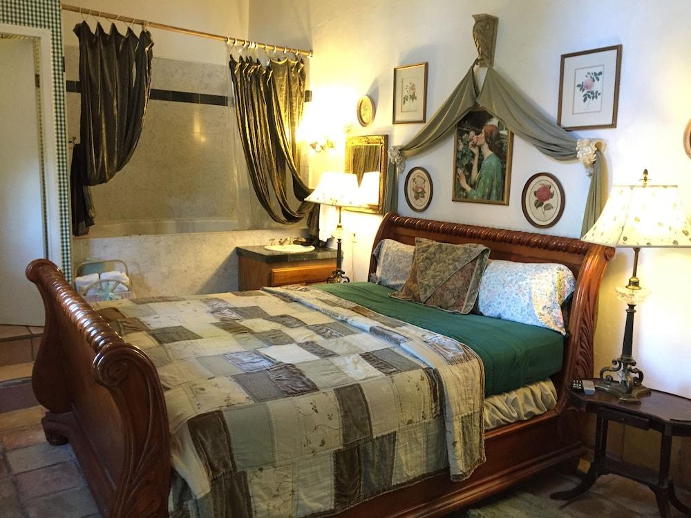 Pine Rose Inn photo 11