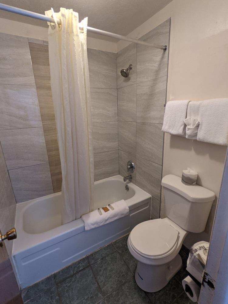 Western Inn photo 14