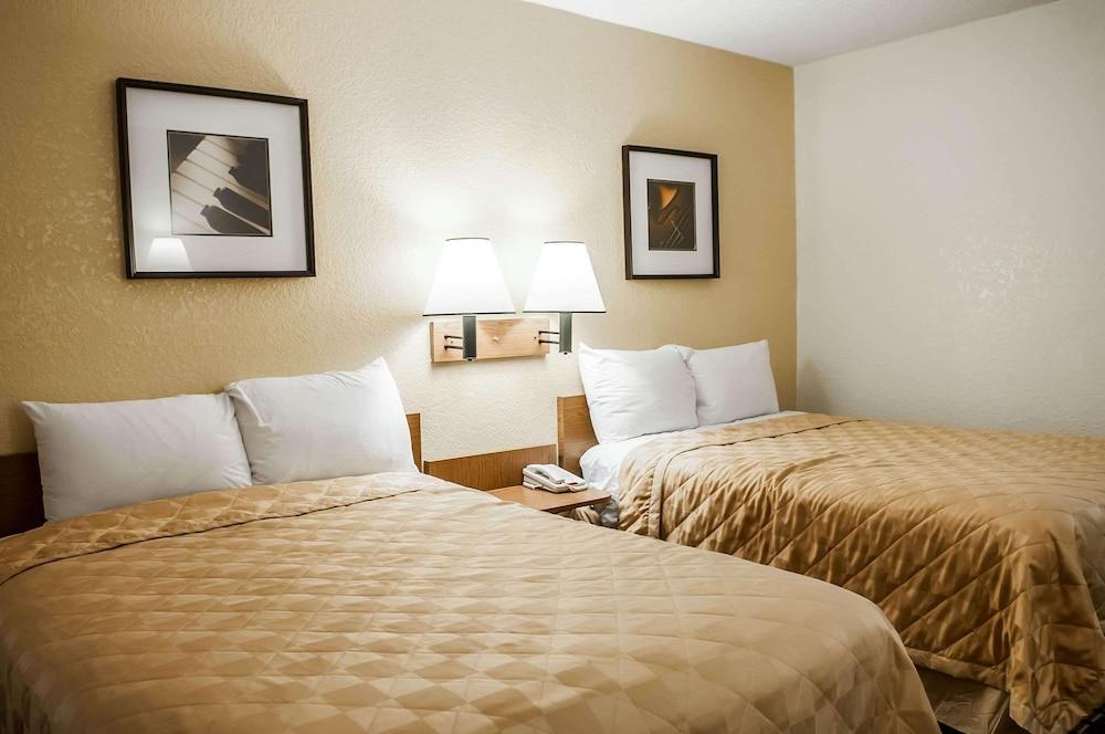 Rodeway Inn Albuquerque West photo 32