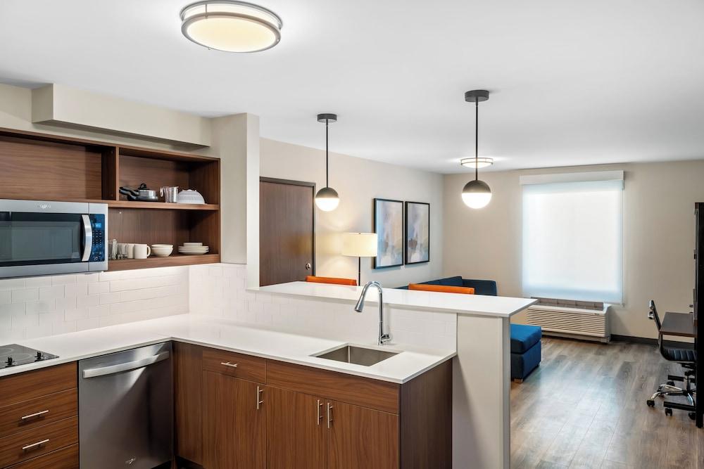 Everhome Suites Somerset - South Brunswick photo 2