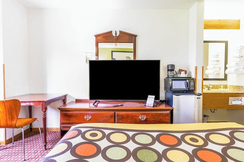 Super Sleep Inn photo 22