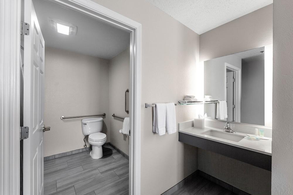 Residence Inn Marriott Easton photo 27