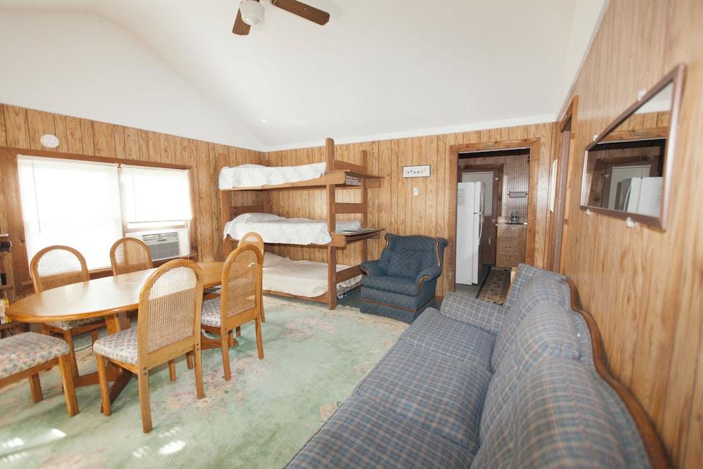 Beaufort Harbour Suites photo 26