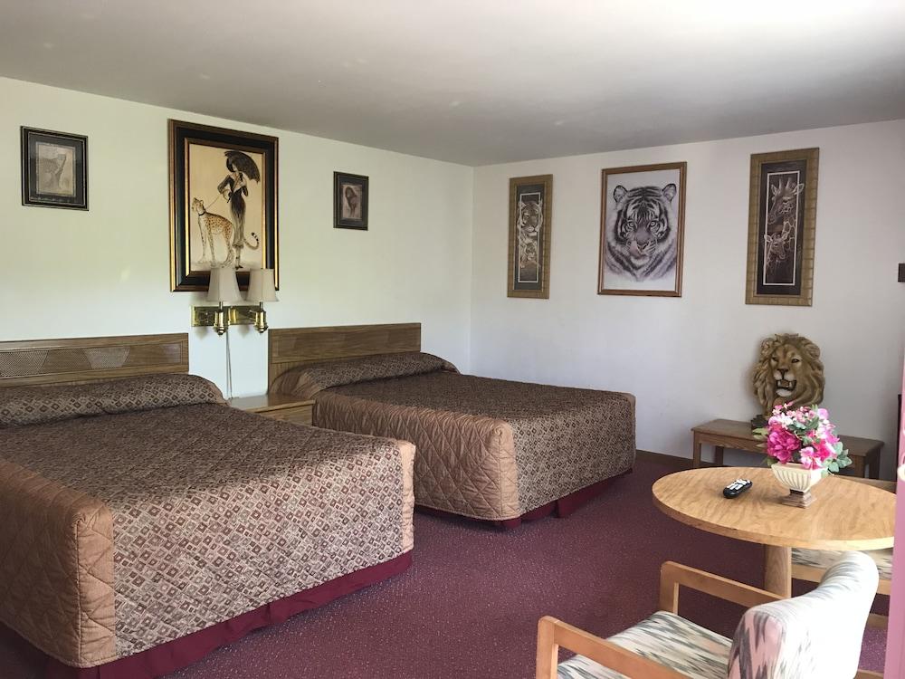 Spring Hill Motel photo 38