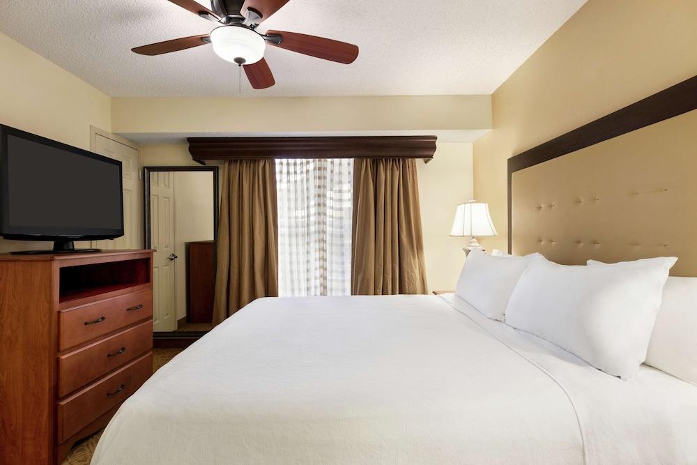 Homewood Suites Dallas/Park Central photo 14
