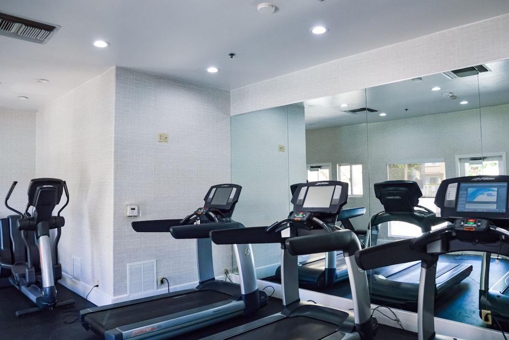 Residence Inn by Marriott La Mirada photo 11