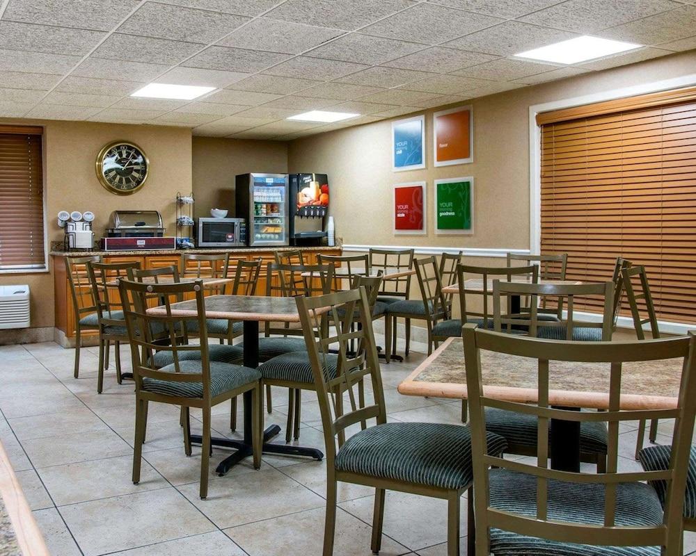Wingate by Wyndham Livonia photo 29