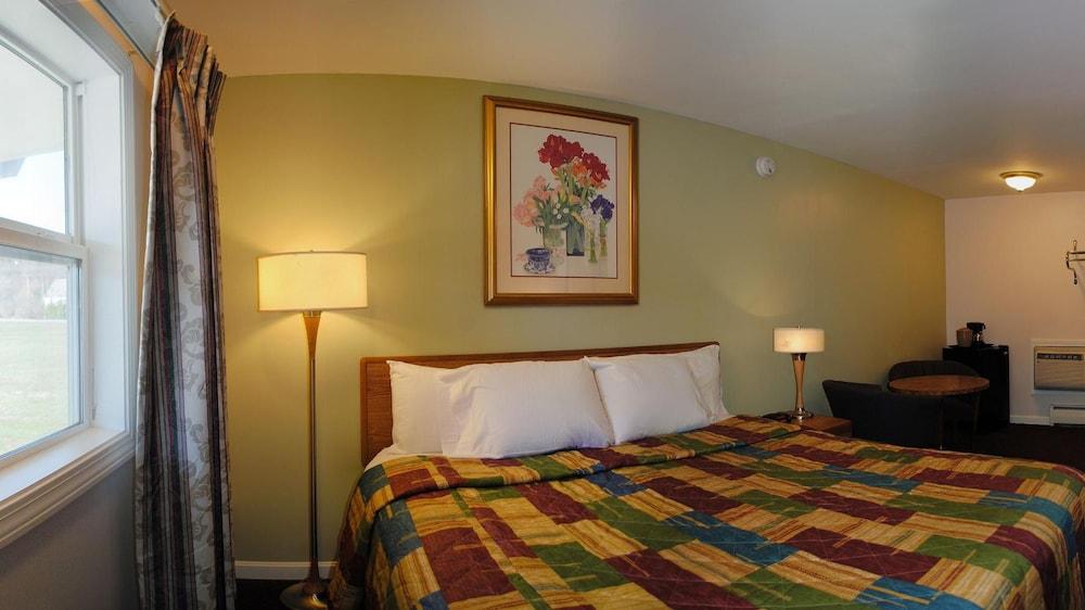 Rodeway Inn Bellows Falls photo 10