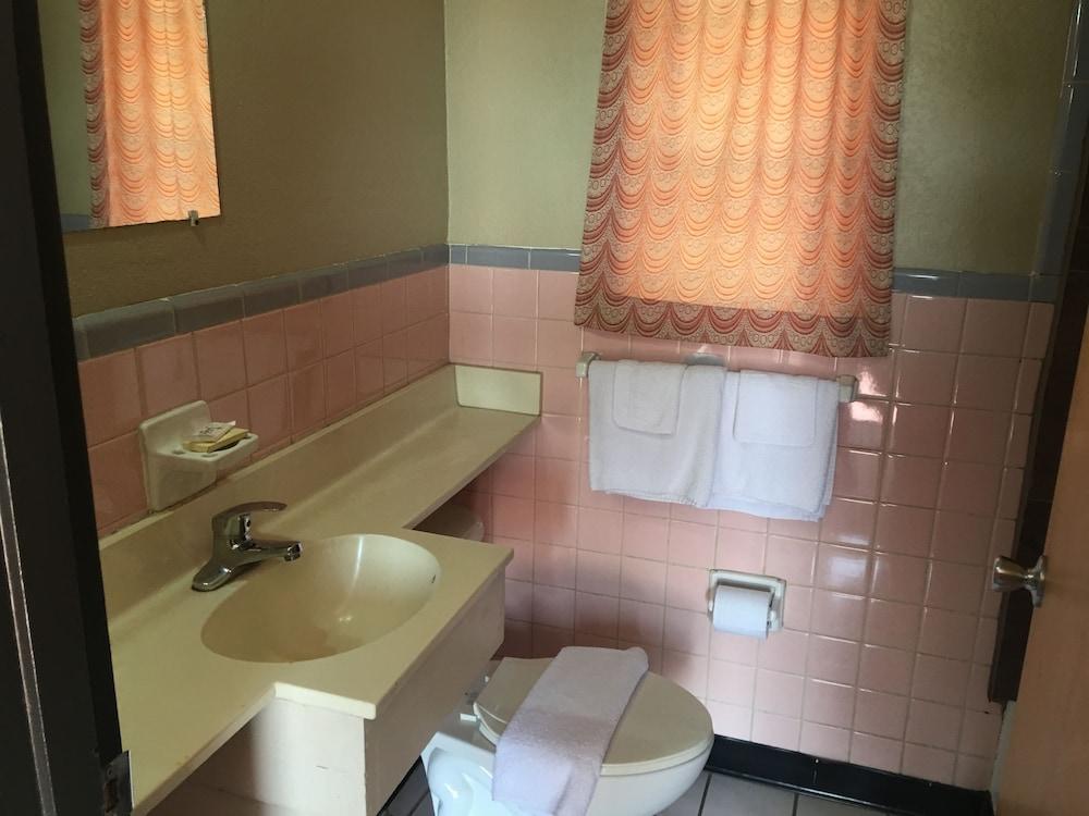 Best Value Inn Motel Sandusky photo 76