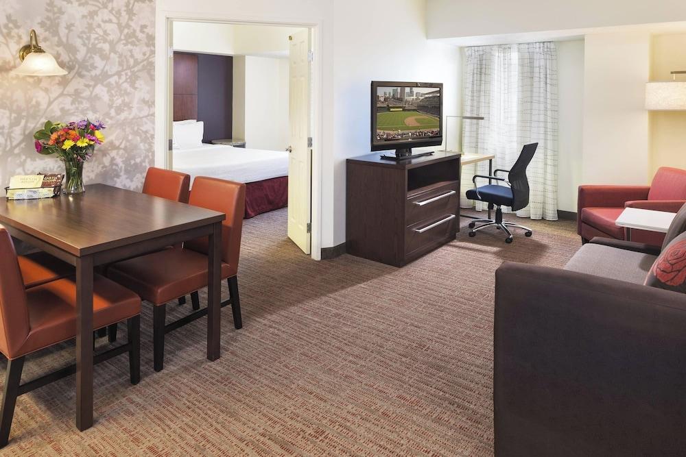 Residence Inn By Marriott Minneapolis Downtown photo 13