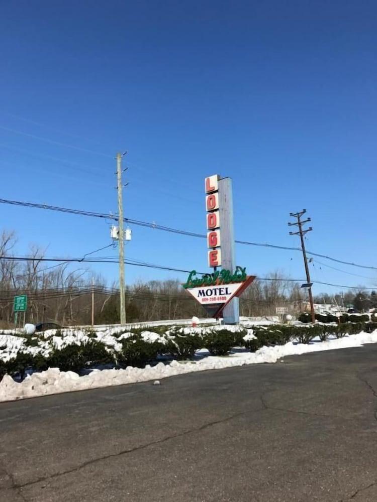 Laurel Notch Motel — hotel in Bordentown