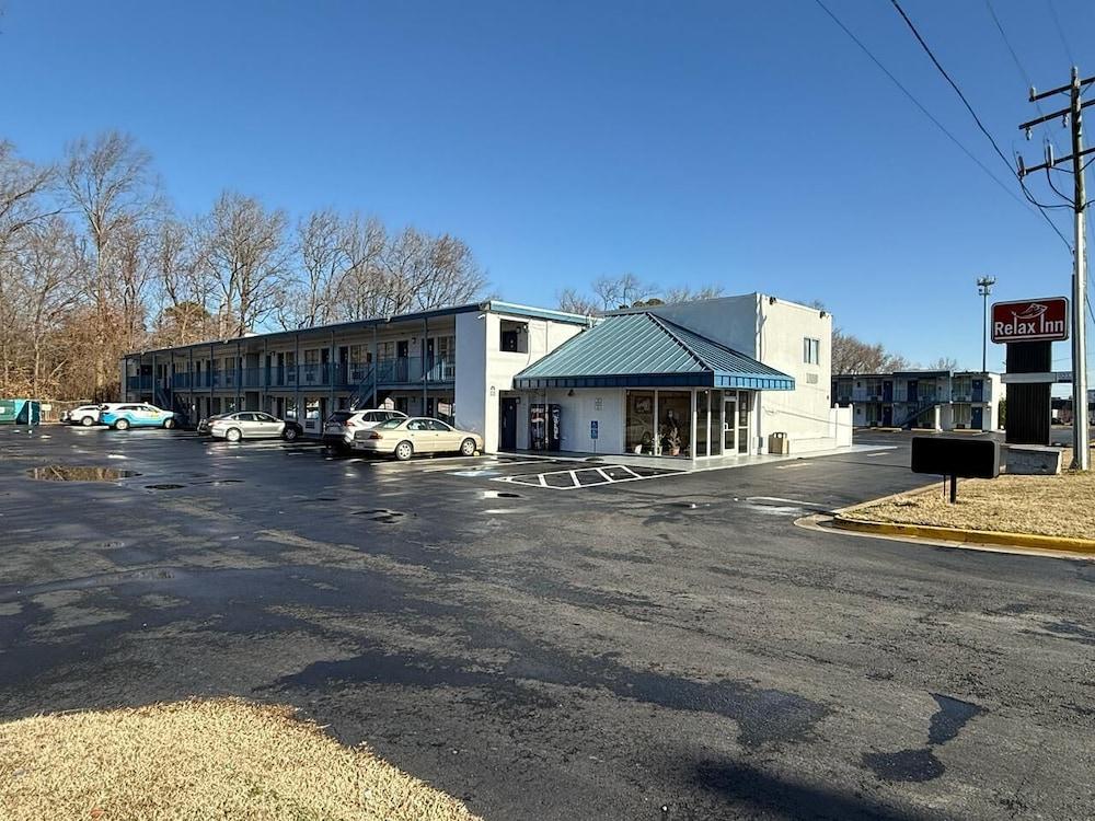 Relax Inn photo 46