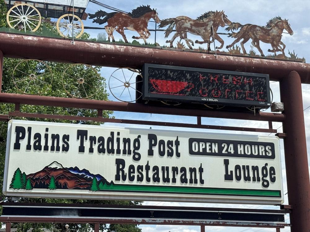 plains motel photo 2