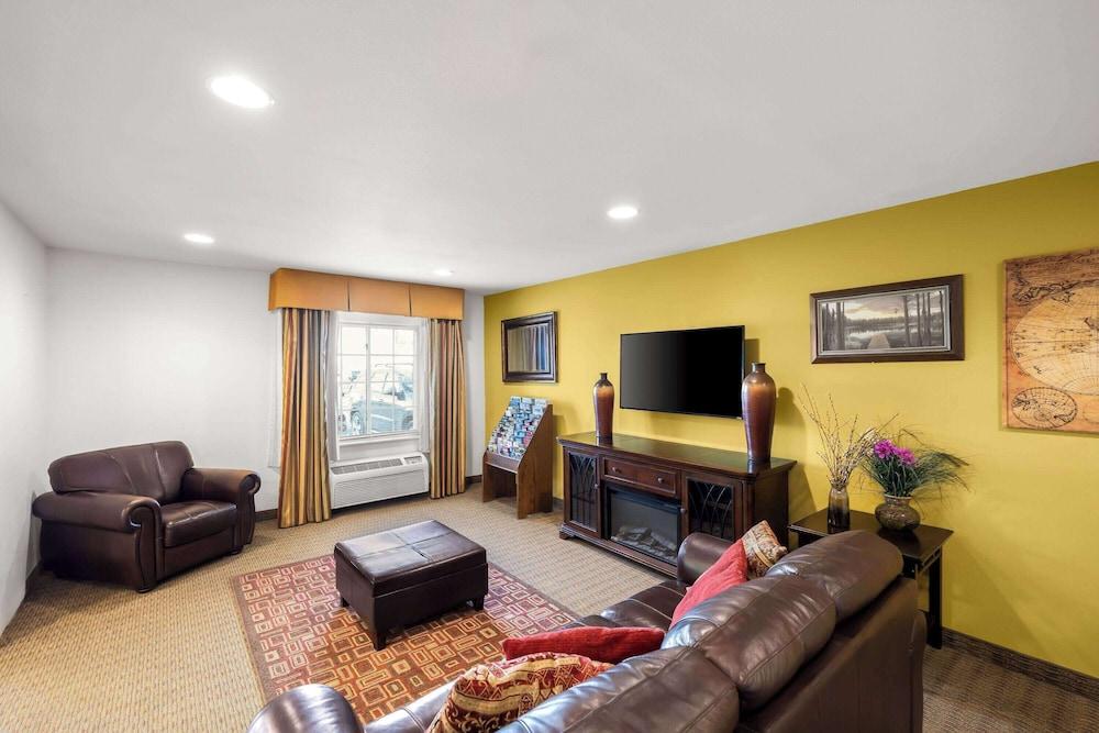 Birch Hill Suite Rochester – Med City photo 9