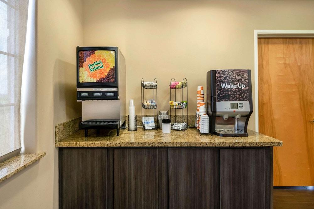 Comfort Inn & Suites, Odessa I-20 photo 28