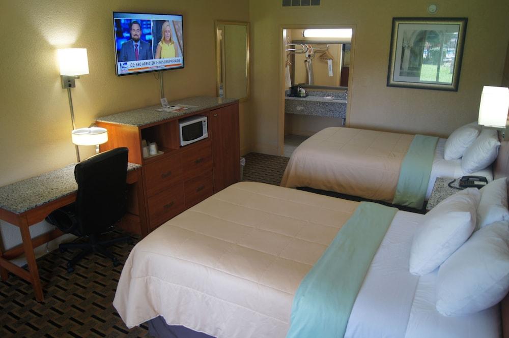 Royal Inn photo 22