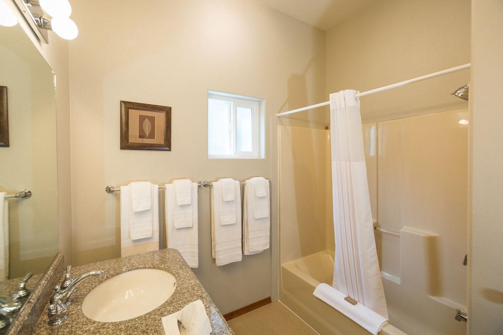 Morrison's Rogue River Lodge photo 44