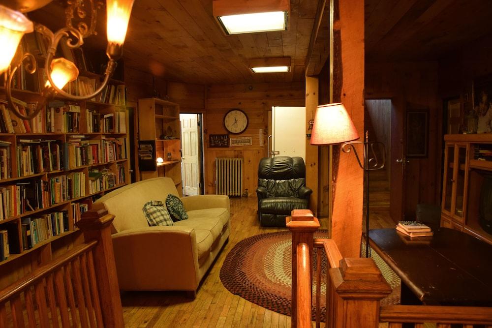 Lake House photo 41