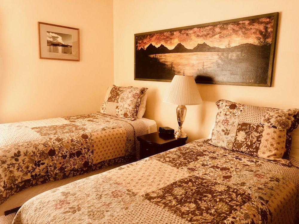 Driftwood Inn and Seaside Lodges photo 11