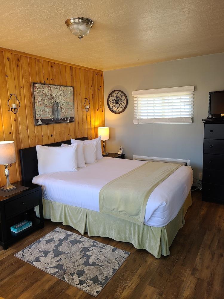 Lamplighter Cabins & Suites photo 66