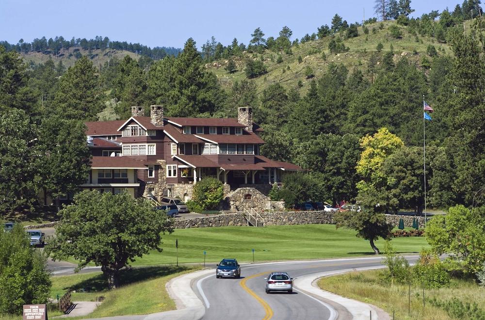 State Game Lodge at Custer State Park Resort photo 64