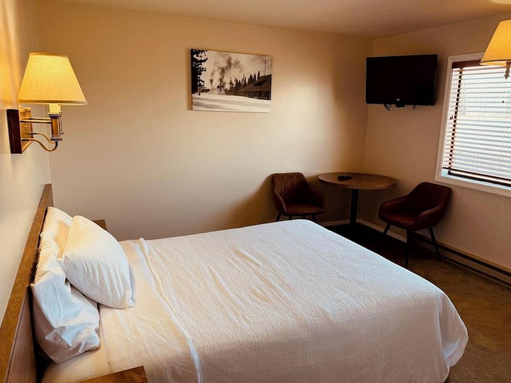 Ho Hum Motel photo 7