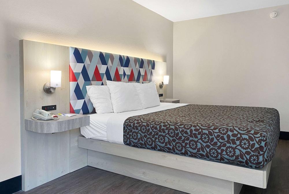 Days Inn & Suites by Wyndham Peachtree Corners/Norcross photo 19