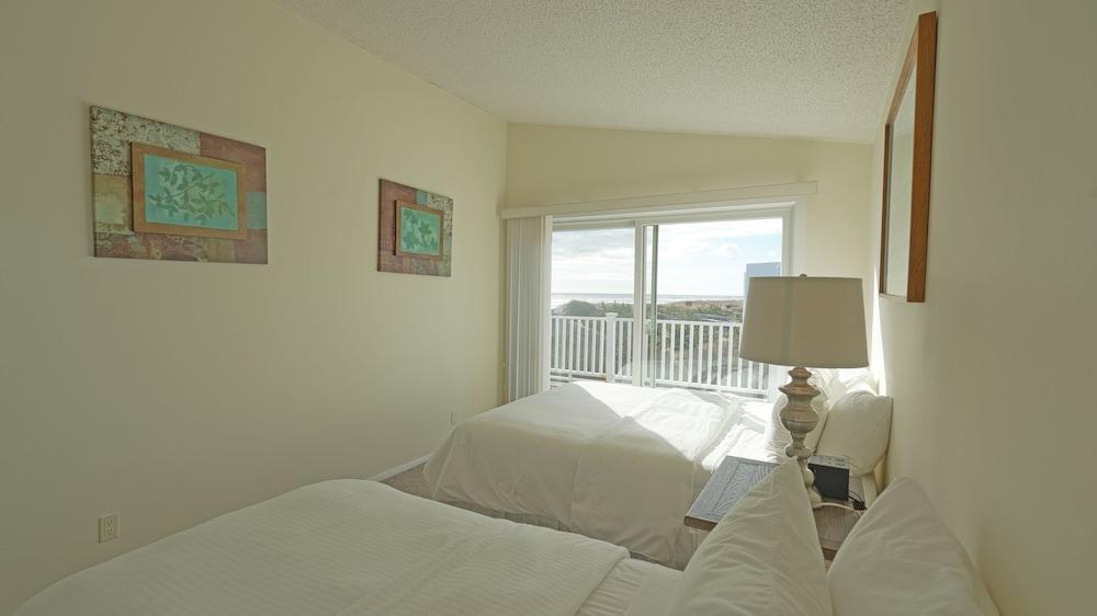 Sea Crest Resort photo 20