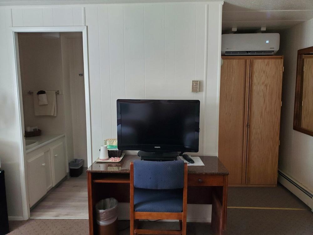 Delta Accommodations-Alaska Country Inn photo 10