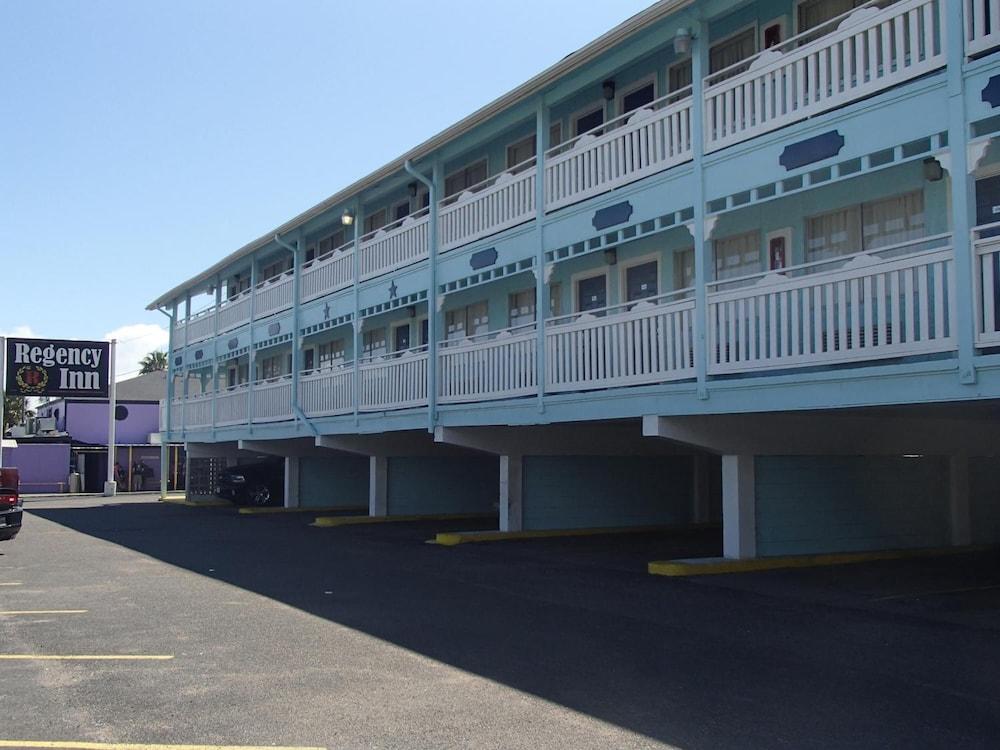 Regency Inn photo 18