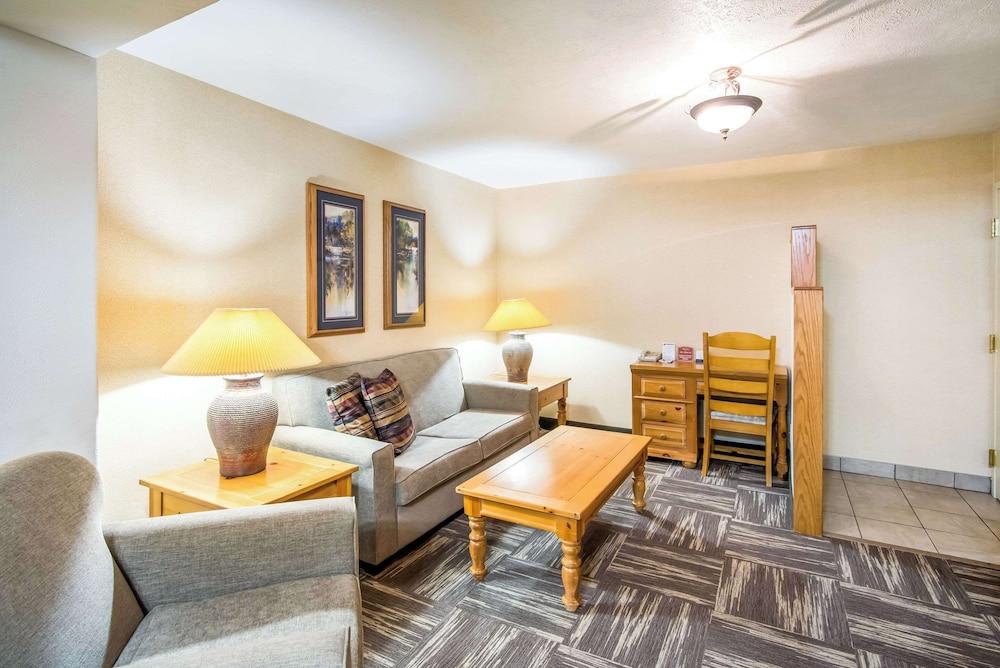 Clarion Inn Grand Junction photo 52