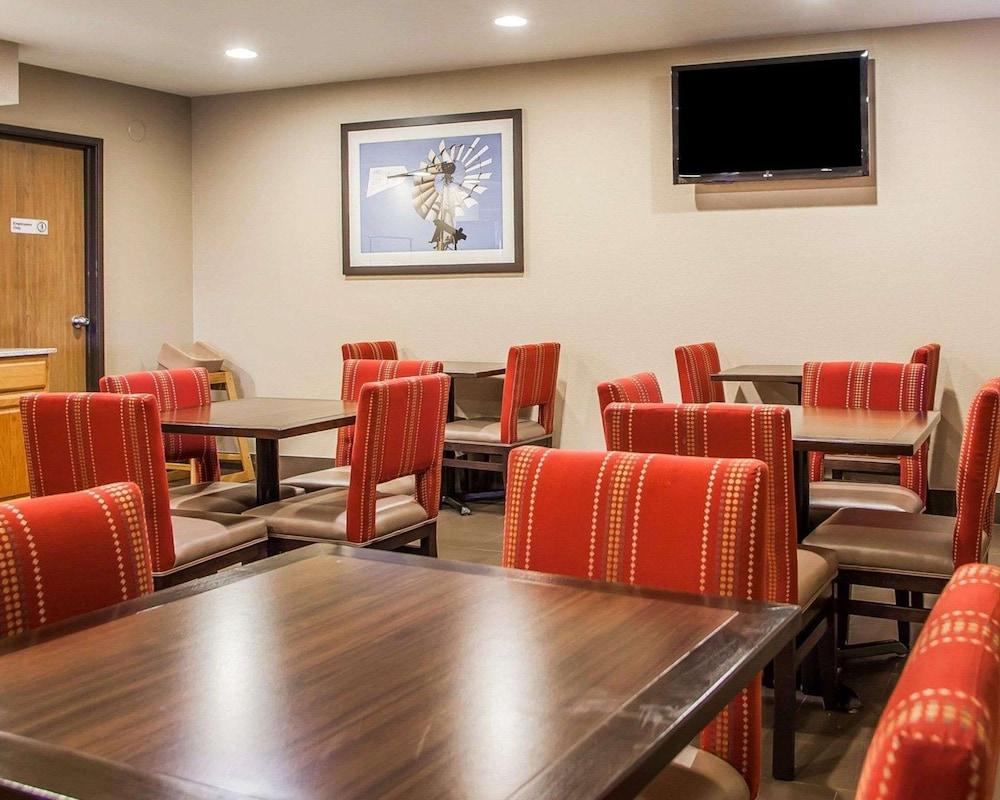 Comfort Inn Marshalltown South photo 28