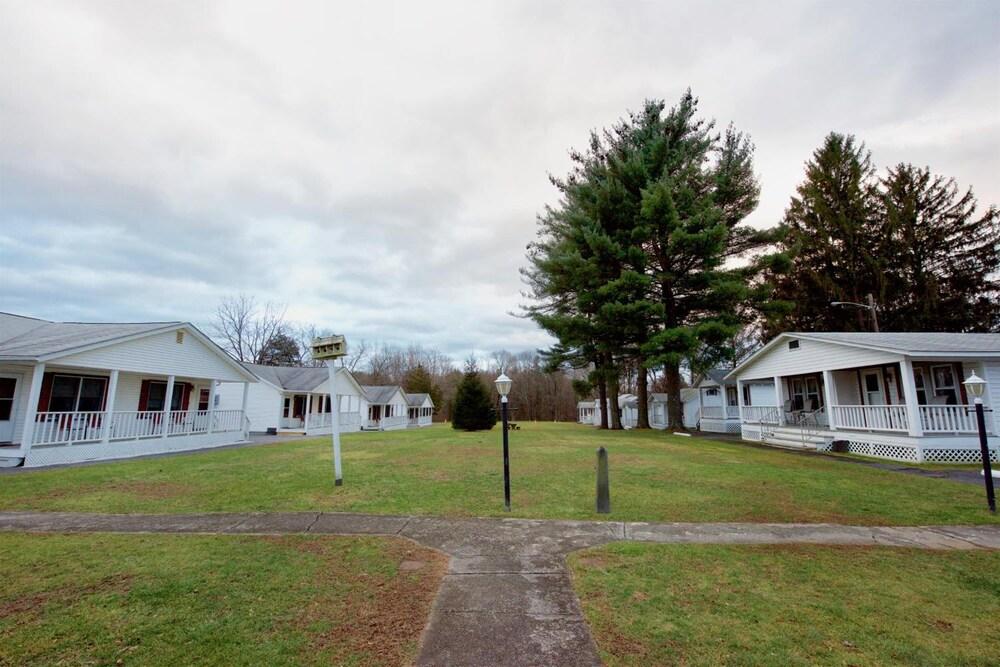 Myer Motel photo 32