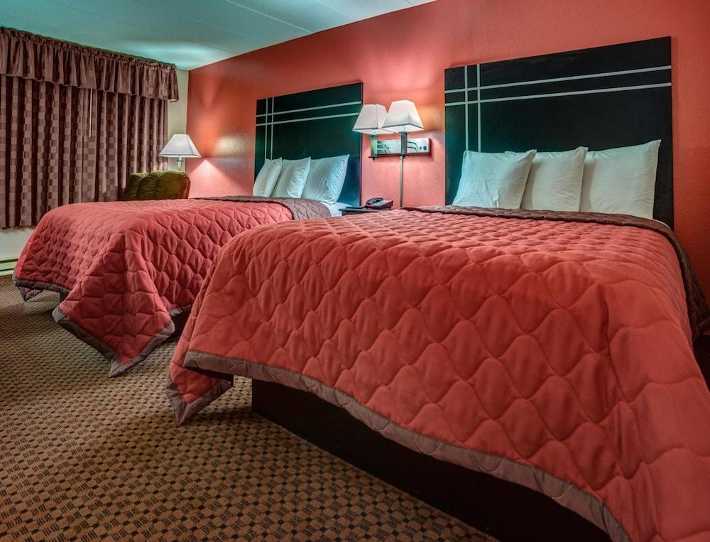 Prime Rate Inn photo 10