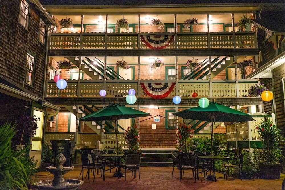 Pequot Hotel photo 17