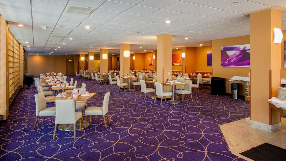 Wyndham Rochester Downtown photo 21