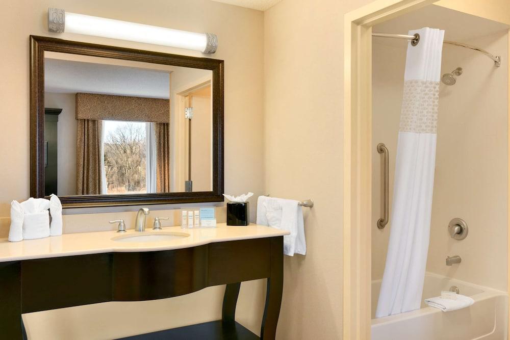 Hampton Inn & Suites Mahwah photo 11