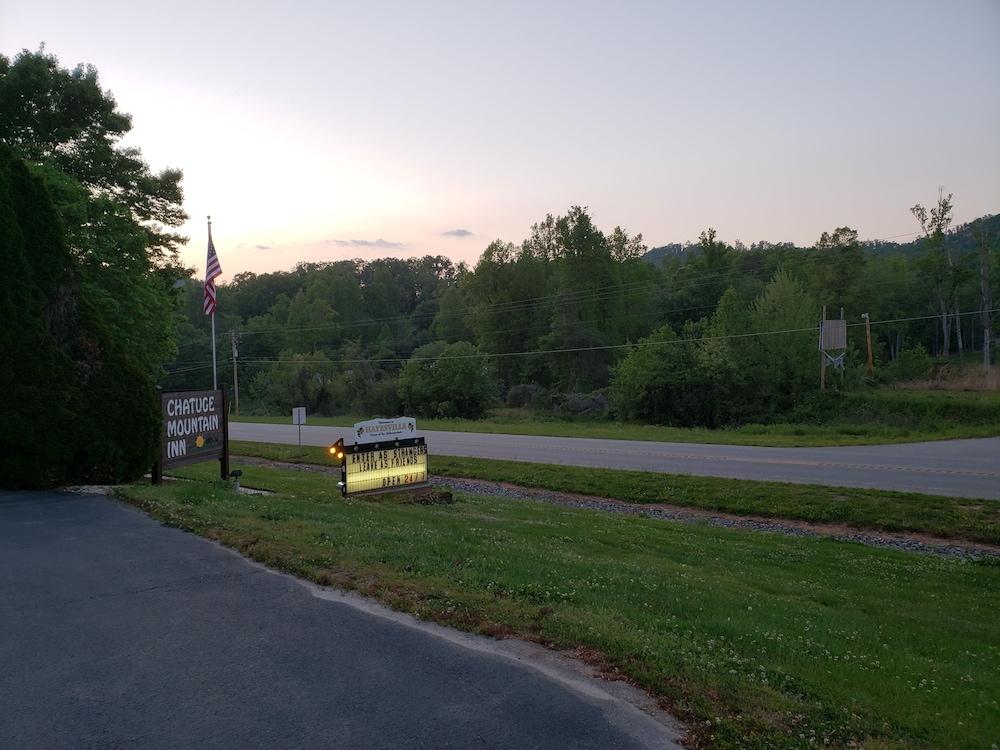 Chatuge Mountain Inn photo 11