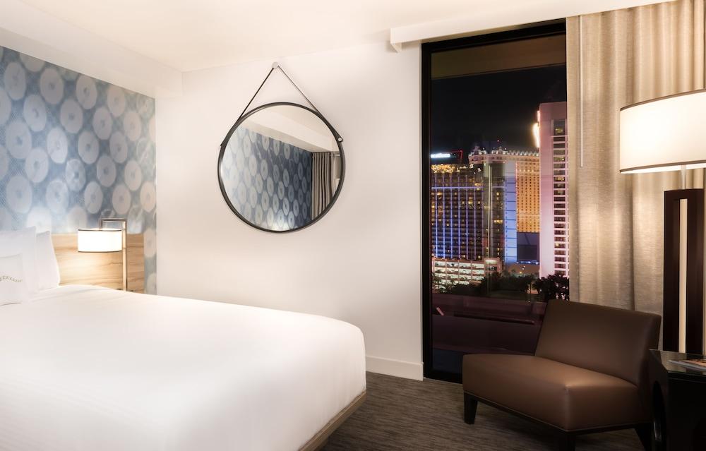 The LINQ Hotel & Casino – A Caesars Rewards Destination photo 3