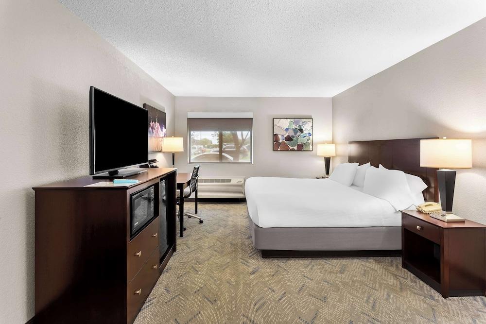 Best Western Oswego Hotel photo 6