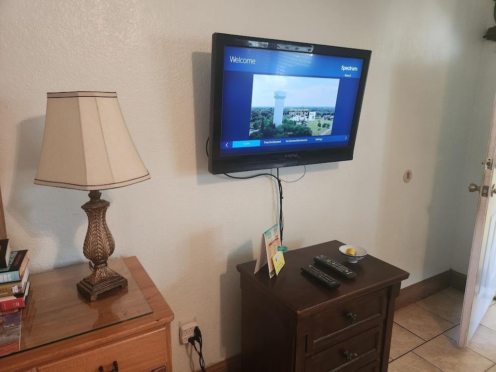 Silver Sands Motel photo 50