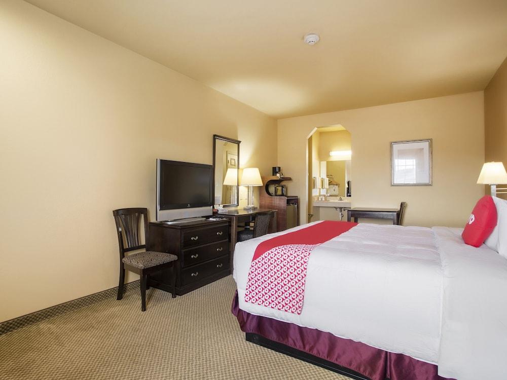 OYO Hotel Valley View TX, I-35 photo 33