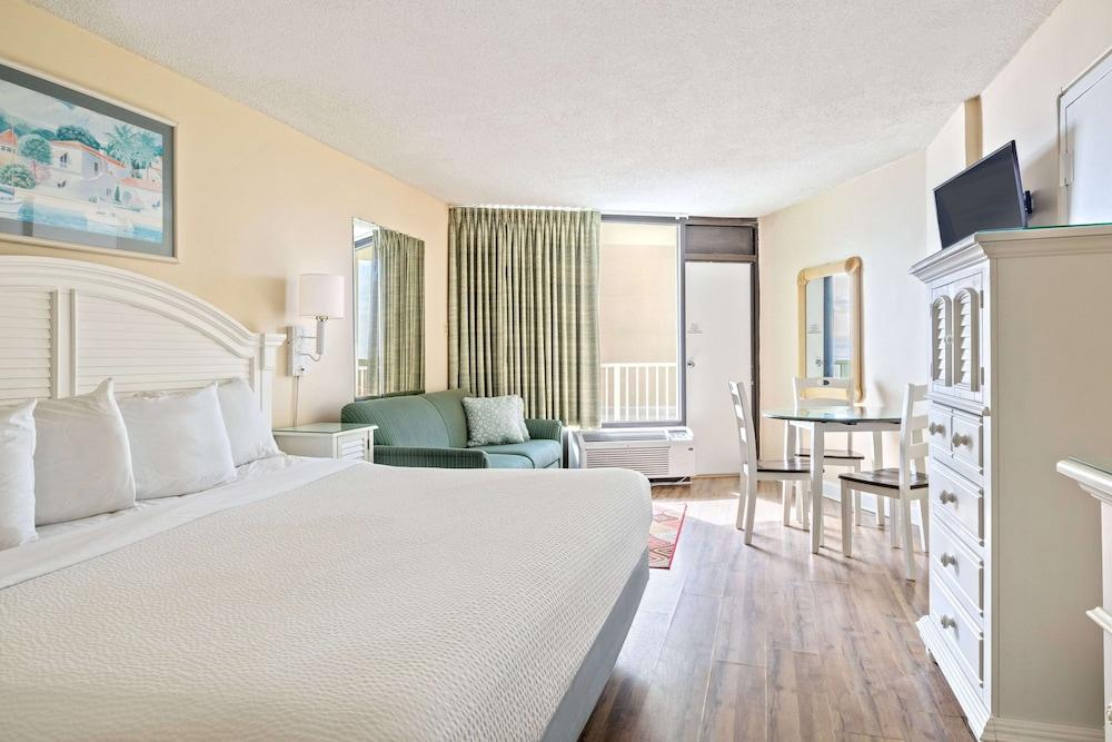 The Caravelle Resort photo 4