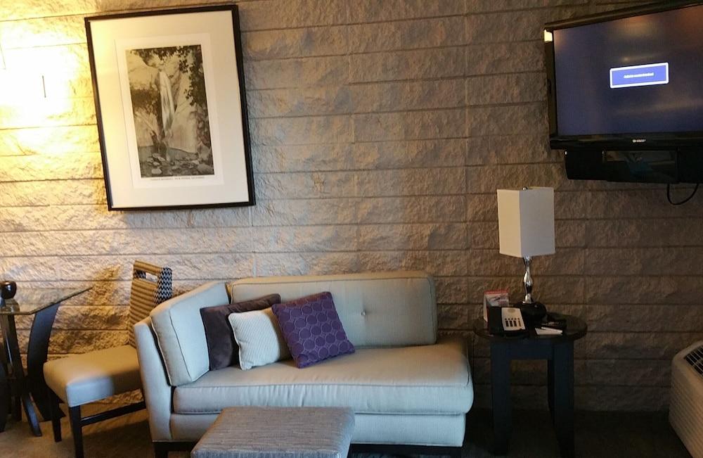 GetAways at Palm Springs Tennis Club photo 41